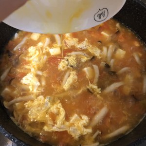 豆腐0トマト7の豆腐のスープの美味しい実技量を超える