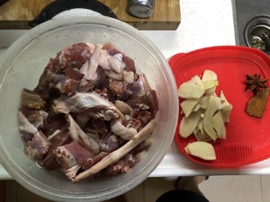 Child the practice measure of ginger stew duck 1