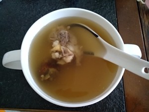 Clear heat goes the practice measure of soup of bone of pig of careless glossy ganoderma of irascibility chicken bone 7