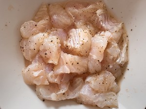 Fish of Ba Sha of stay of proceedings of tomato acupuncture needle (dragon benefit fish) practice measure 1