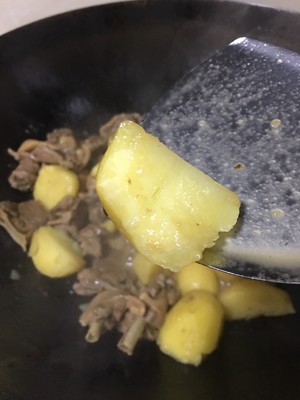 Duck flesh two feed (duck of duck of stew of potato purple perilla, dry stir-fry before stewing) practice measure 28