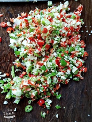 The practice measure that contains tomato pepper sauce 2