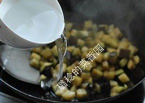 The practice measure that tomato pointed any of several hot spice plants fries aubergine 9