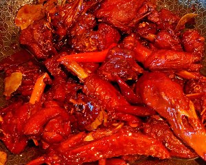 The practice measure of duck of popular hot beer 9