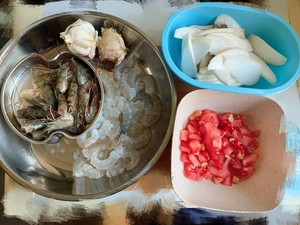 Tomato stew shelled fresh shrimps matchs acid of onion of drumstick stay of proceedings sweet goluptious practice measure 1
