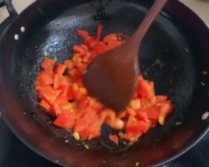 Eggplant juice is full-bodied, the egg is tender slippery tomato fries an egg, the practice measure that noodles served with soy sauce of go with rice suits 4