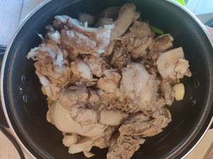 The practice step that achieves duck of eggplant of braise in soy sauce oneself 11