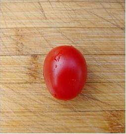 Cut small tomato inside 10 seconds intentionally the practice measure of form 1