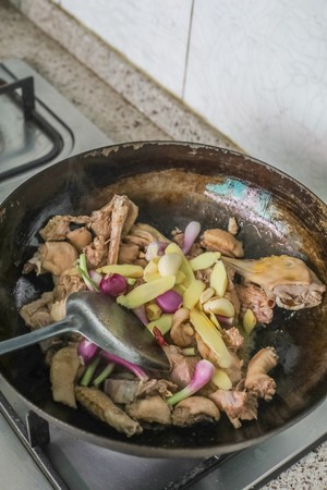 The practice measure of duck of wax gourd stew 2