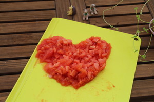 Italy of tomato of shelled fresh shrimps the practice measure of the face 2