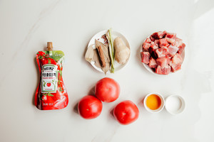 The operation is simple the practice measure of appetizing tomato sirlon Bao 1