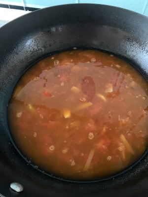 The practice measure of tomato slices of fish meat 7