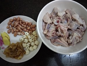 Guangdong soup -- nourishing Yu Zhu time the practice measure of duck soup 1