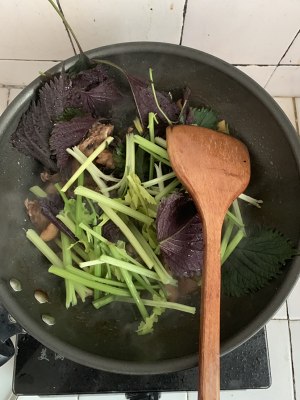 The practice measure of duck of purple perilla stew 3