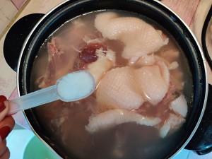 The practice step that achieves duck of eggplant of braise in soy sauce oneself 1