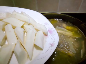 The practice measure that yam jade Zhu Sha enters a duck boiling water 7