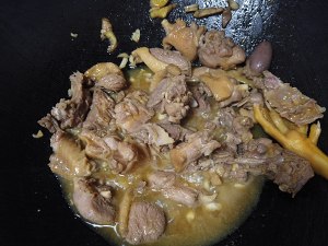 The practice measure of the duck of dry stir-fry before stewing that fragrance circles the earth 3 rounds 5
