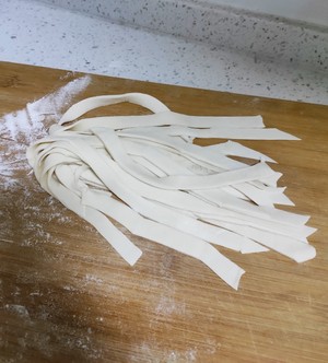 The hand makes noodles the practice move that ~ tomato makes edition of machine of bittern face chef 7