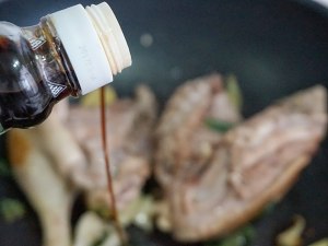 The practice measure of duck of mint of sweet stir-fry before stewing 9