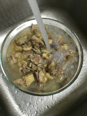 Ginger explodes duck (0 failure) practice measure 2