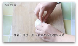 Food of Su Di baby: Dumpling skin hand rips cake + the practice measure that tomato onion fries an egg 5