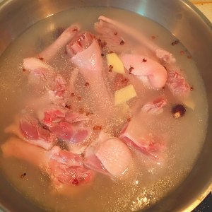 Braise in soy sauce is delicate the practice measure of beer duck 2